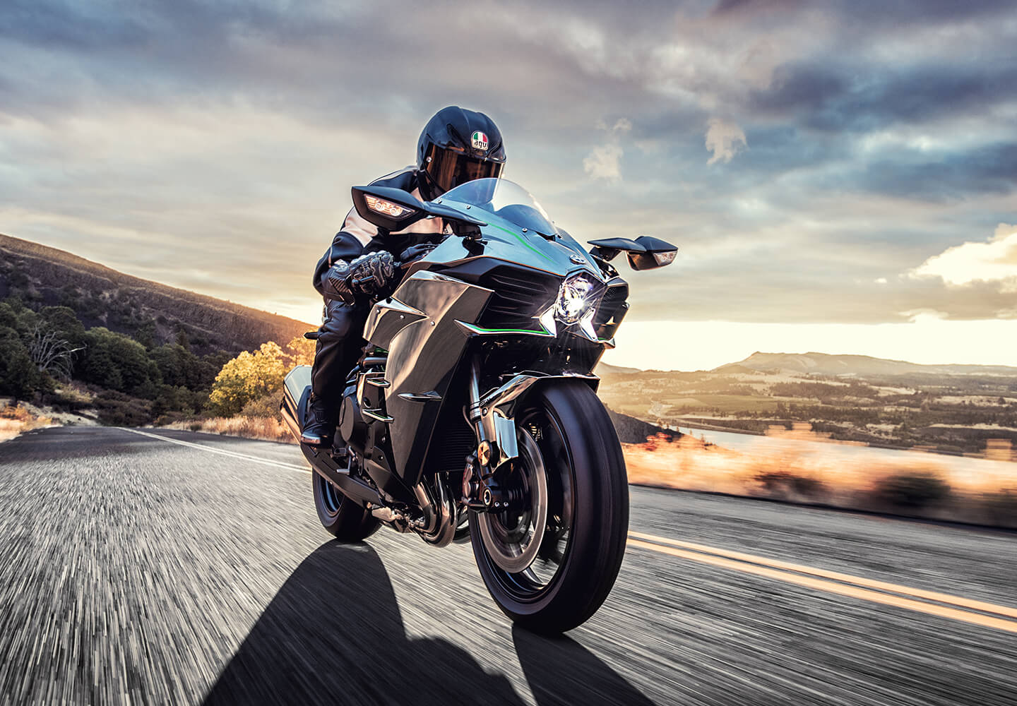 Kawasaki Ninja H2 | Production Hypersport Motorcycle