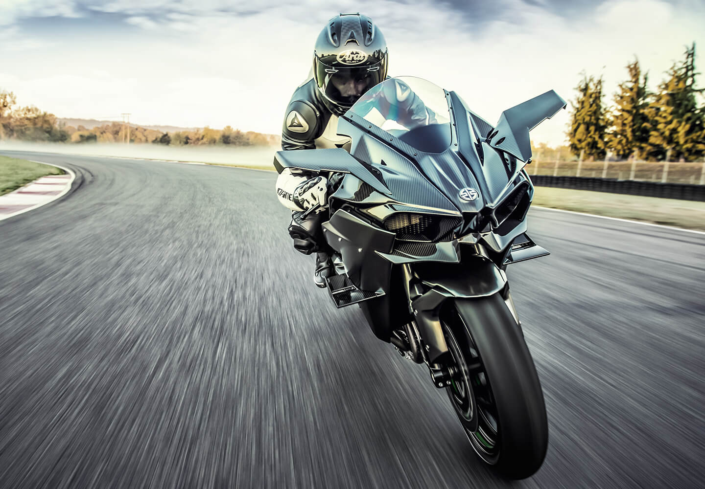 Kawasaki ninja h2r top model deals price