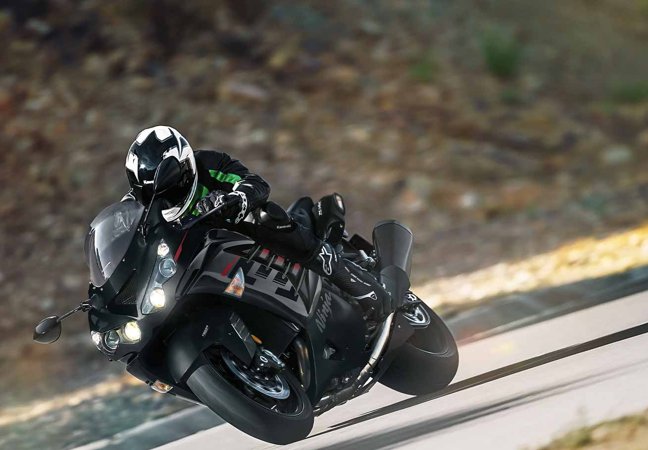 Kawasaki Ninja ZX-14R | Supersport Motorcycle | Innovative Power