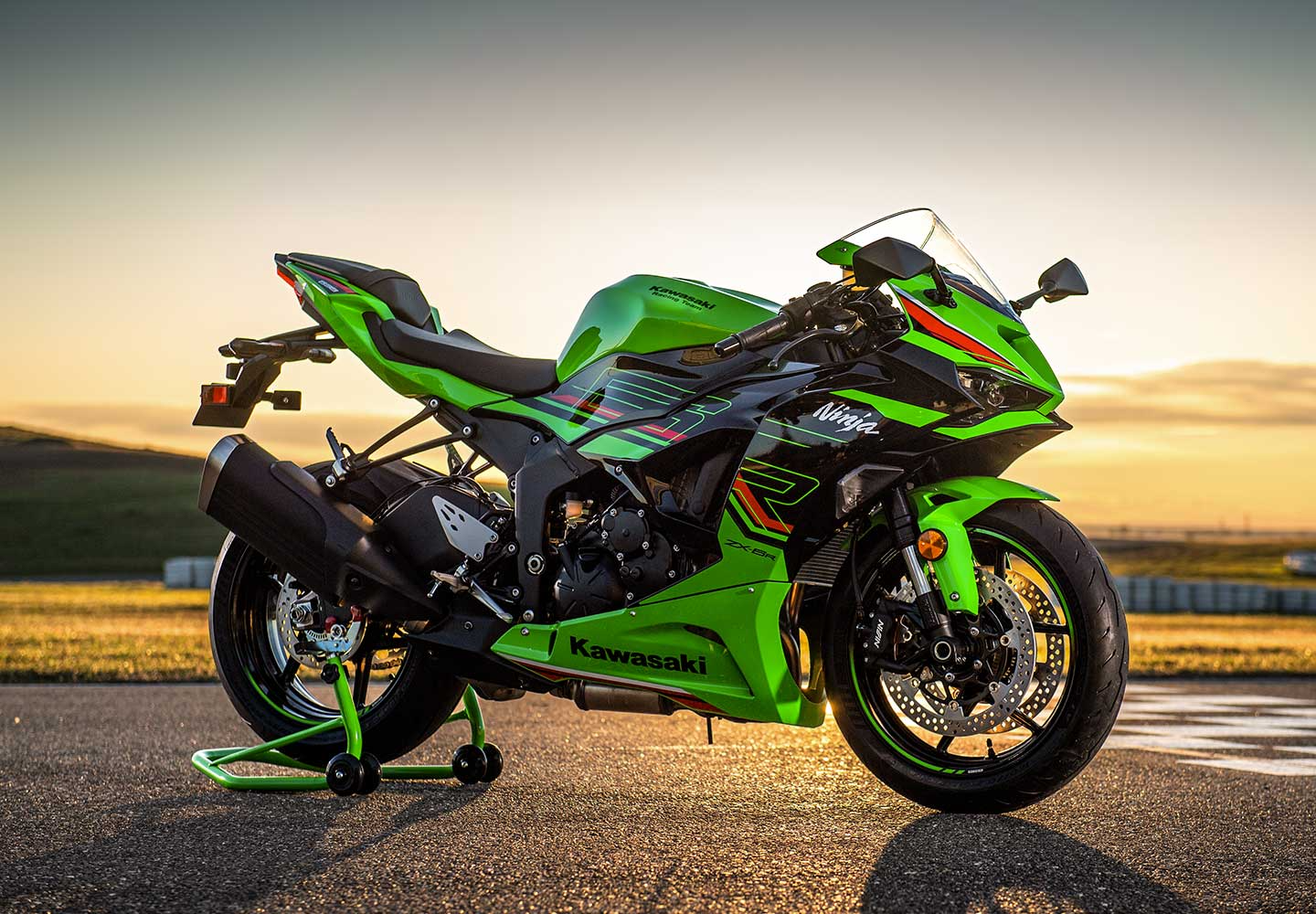 Kawasaki Ninja ZX-6R | Street or Track Supersport Motorcycle