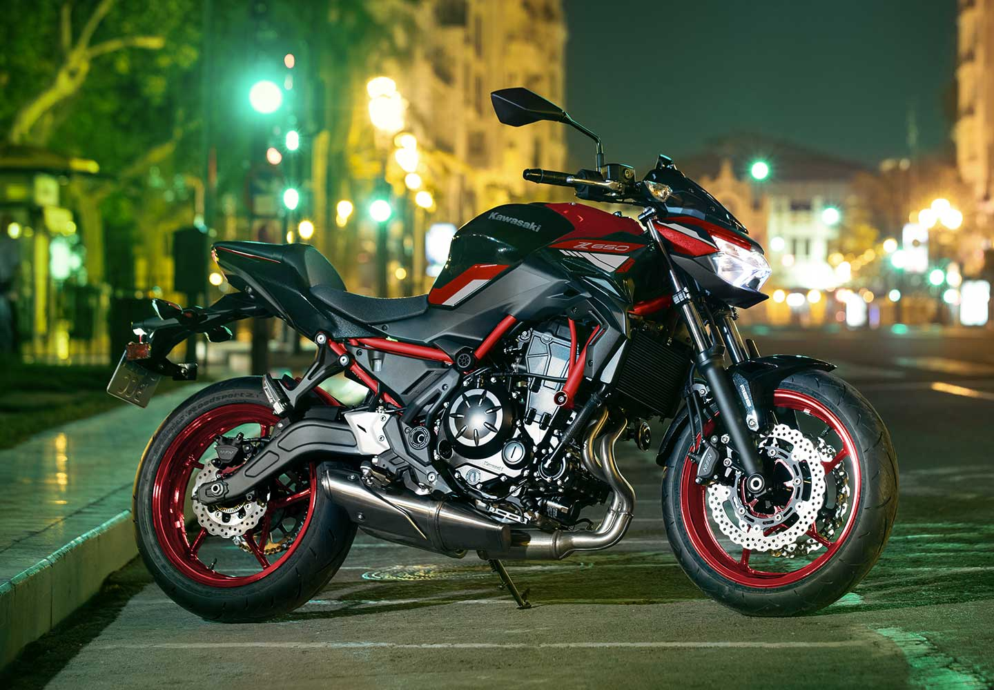 Kawasaki Z650 | Supernaked Motorcycle | Aggressive Versatility