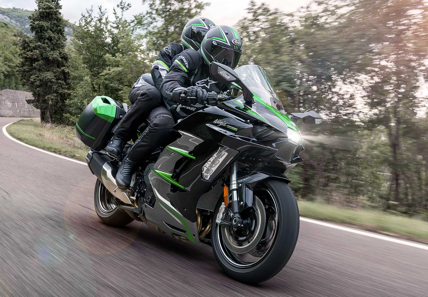 Kawasaki Ninja H2 SX | Most Powerful Touring Hypersport Motorcycle