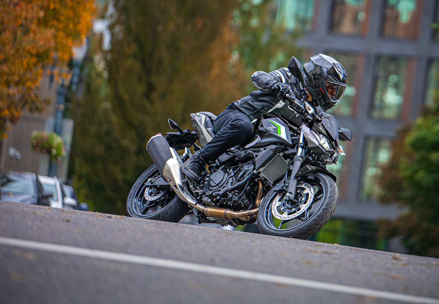 Kawasaki Z500| Supernaked Motorcycle | Aggressive Styling