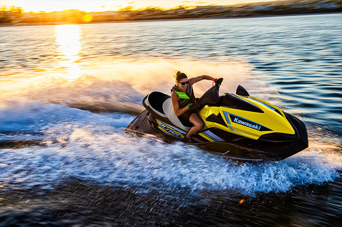 2020 JET SKI ULTRA LX Motomarines | Les Moteurs Canadiens Kawasaki inc.