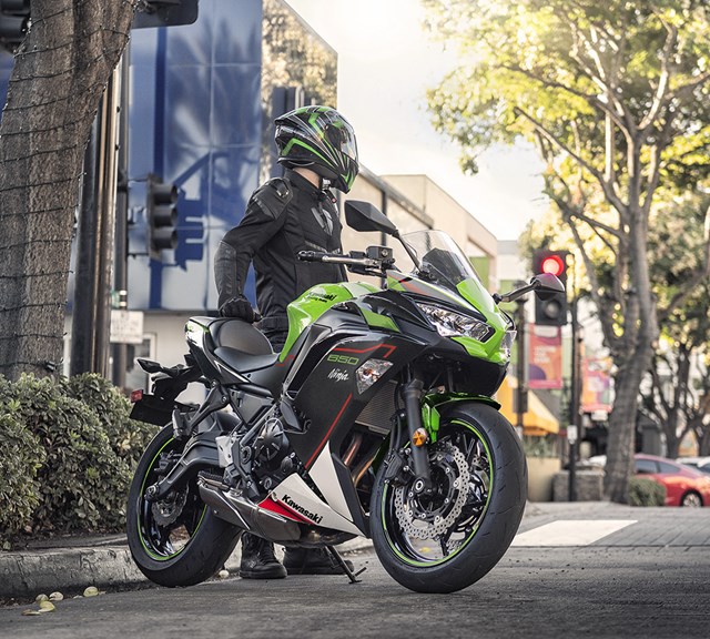 Image of 2021 NINJA 650 ABS KRT EDITION in action