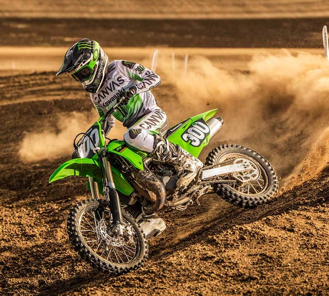 Image of 2022 KX85 in action