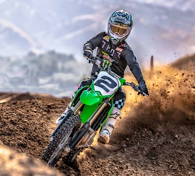 Image of 2022 KX450 in action
