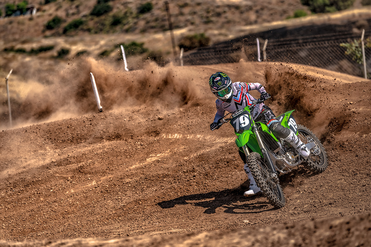 2022 KX250 Motorcycle | Canadian Kawasaki Motors Inc.