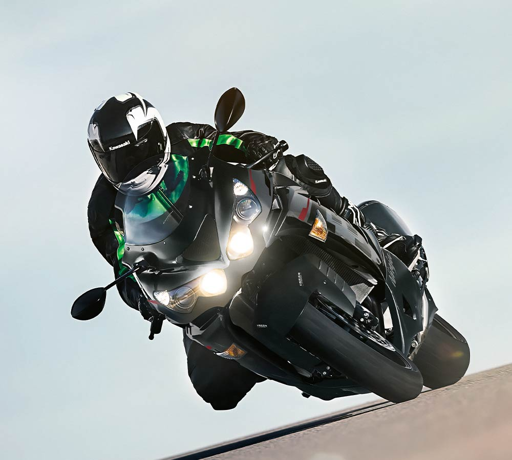 Kawasaki Ninja ZX-14R | Supersport Motorcycle | Innovative Power