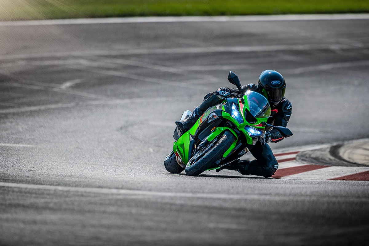 2023 NINJA ZX-6R KRT EDITION Motorcycle | Canadian Kawasaki 2023 NINJA ZX-6R KRT EDITION Motorcycle | Canadian Kawasaki