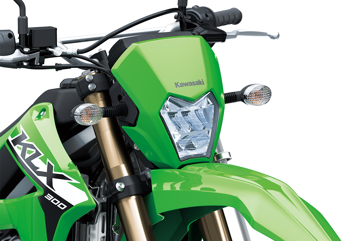 2024 KAWASAKI KLX300 EVOLUTION VS REVOLUTION visual data 5