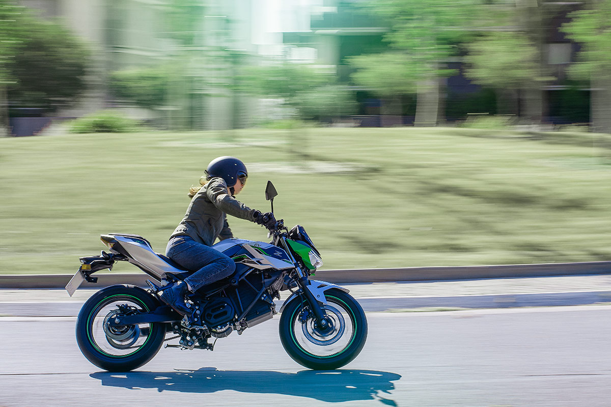 2024 Z e-1 Motorcycle | Canadian Kawasaki Motors Inc.