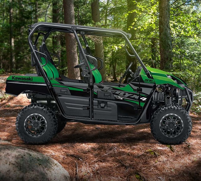 Image of 2025 TERYX4 S SE in action