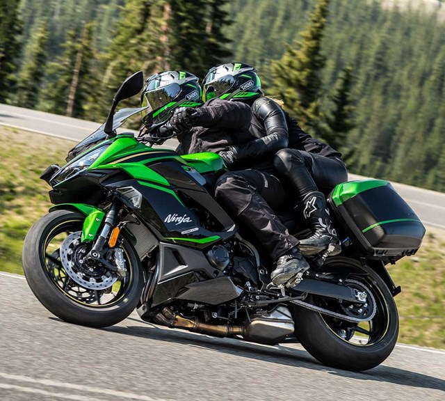 Image of 2025 NINJA 1100SX SE in action