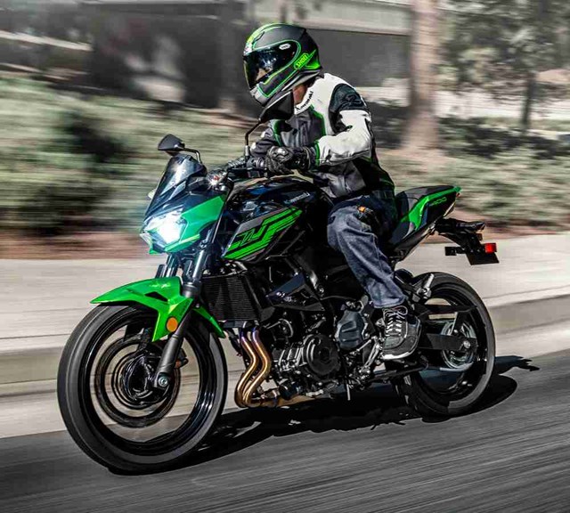 Image of 2020 Z400 ABS in action