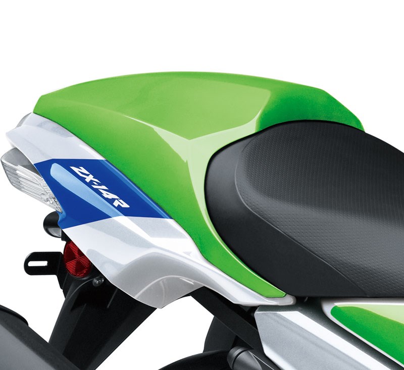 PILLION SEAT COVER,WHITE+GRN detail photo 1