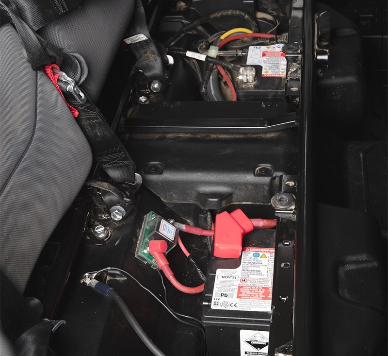 Dual Battery Kit detail photo 2