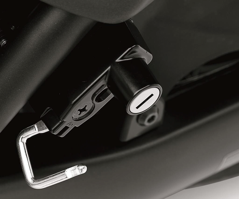 One-Key System Helmet Lock (Ninja 500 & Z500) detail photo 1