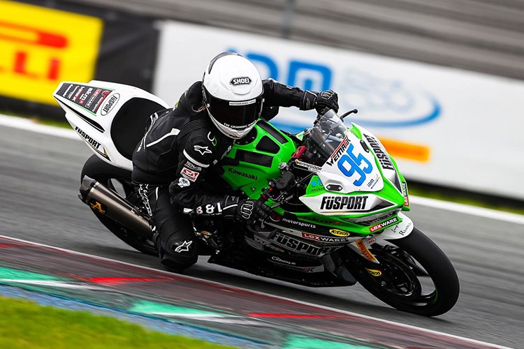 Tara is currently competing in the SSP300 class of the ASBK series | Photo: Facebook