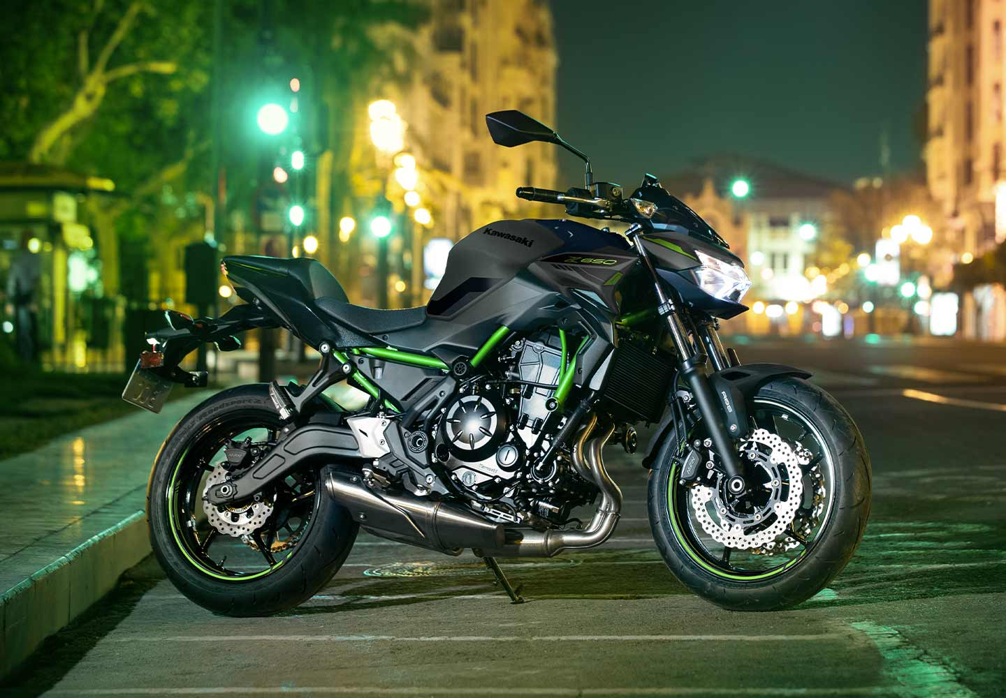 Kawasaki Z650 | Supernaked Motorcycle | Aggressive Versatility