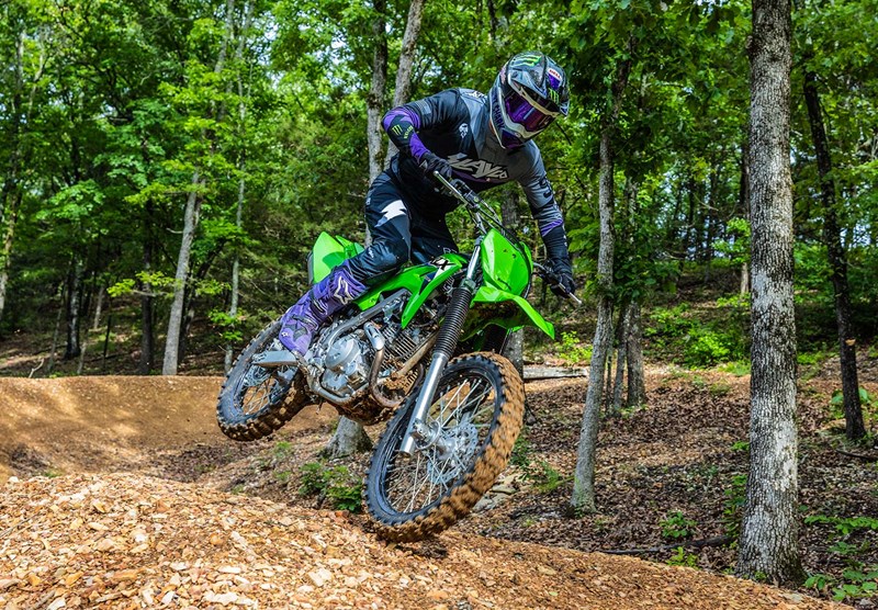 COMPACT, LIGHTWEIGHT, MANOEUVRABLE