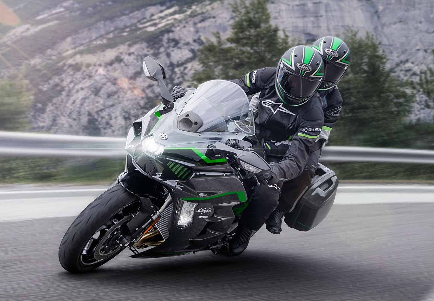 Kawasaki Ninja H2 SX | Most Powerful Touring Hypersport Motorcycle