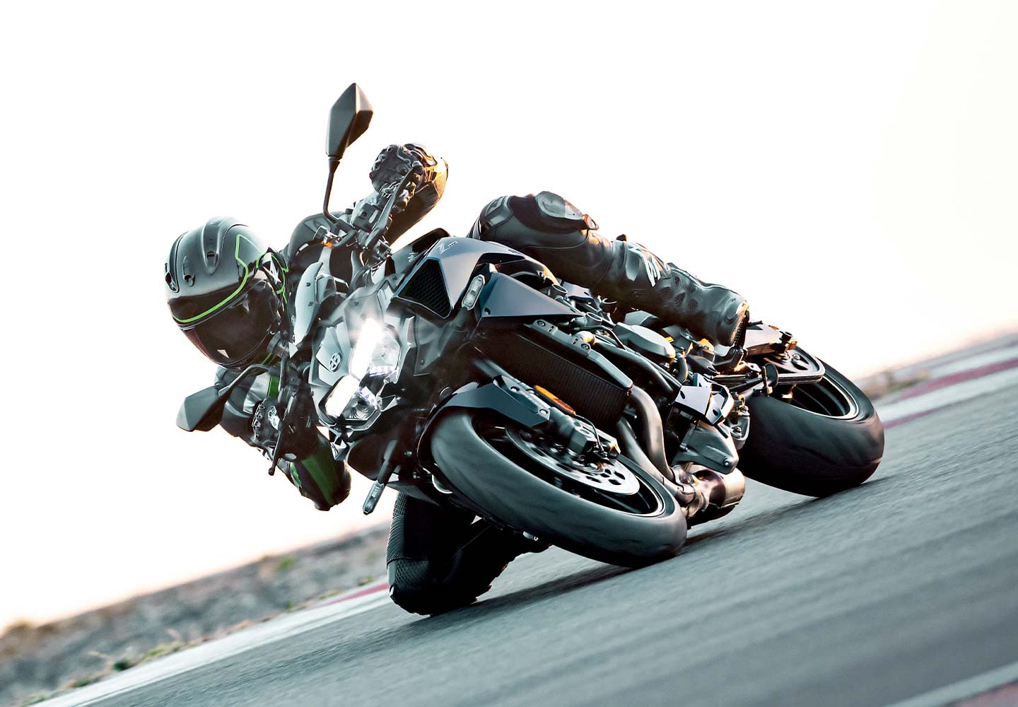 Kawasaki Z H2 | Hypersport Motorcycle | Supercharged Supernaked