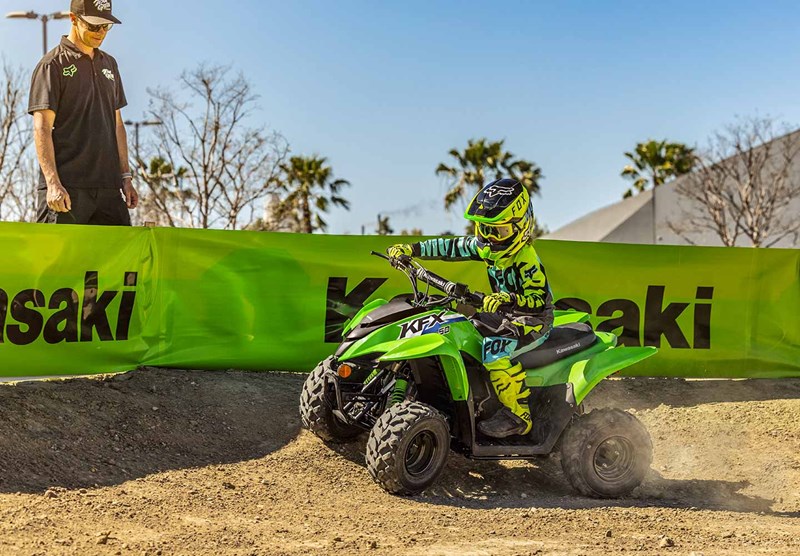 WELCOME TO FOUR WHEELS