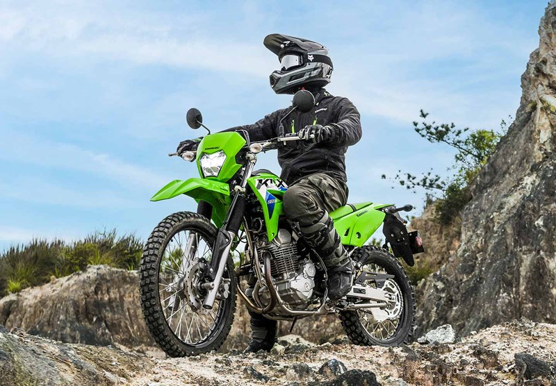 CAPABLE, COMFORTABLE OFF-ROAD PERFORMANCE