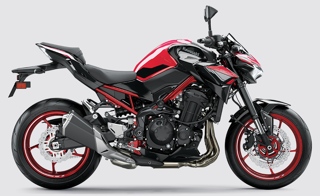 Kawasaki Z900 | Supernaked Motorcycle | Superb Power & Handling