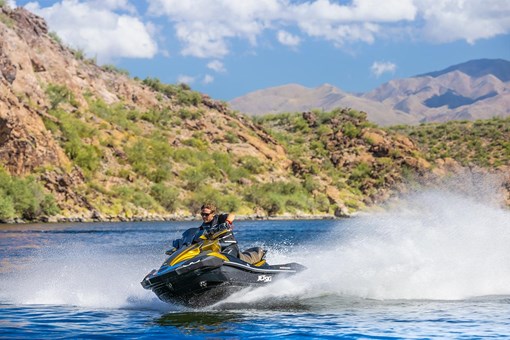 2022 JET SKI ULTRA 310LX