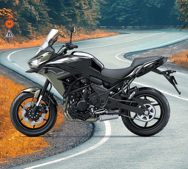 Image of 2023 VERSYS 650 in action