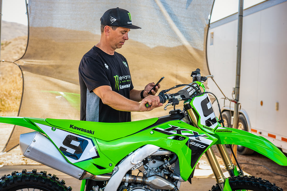 2024 KX450 Motorcycle Kawasaki Motors Pty Ltd.