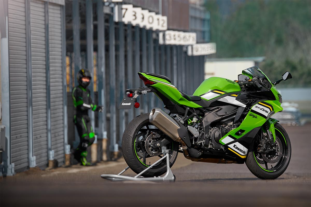 2025 NINJA ZX-4RR KRT EDITION