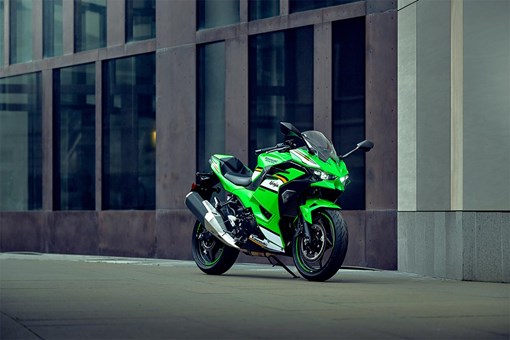 2025 NINJA 500 SE KRT EDITION