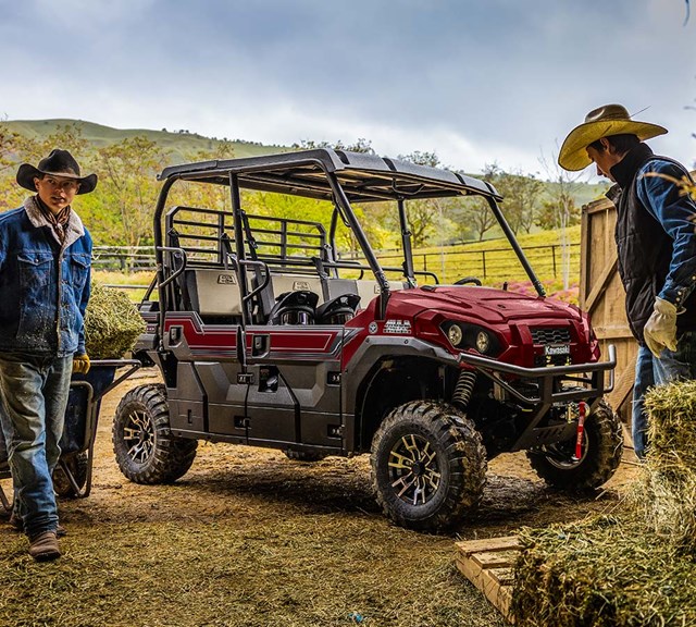 Image of 2025 MULE PRO-FXT 1000 LE RANCH EDITION in action