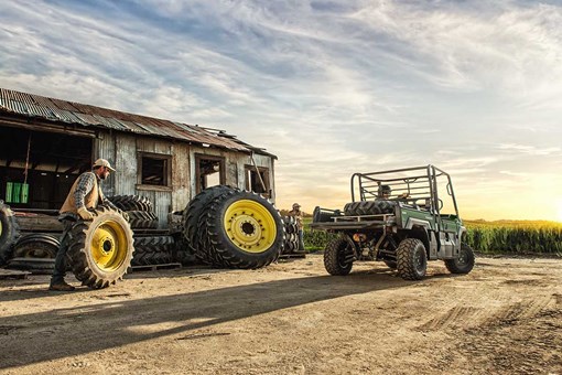 2025 MULE PRO-FX 820