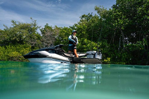 2025 JET SKI ULTRA 160LX-S ANGLER