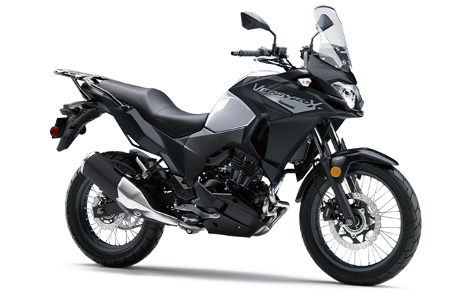 Metallic Phantom Silver / Metallic Flat Spark Black