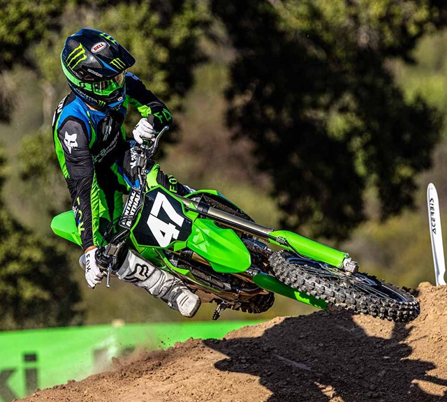 Image of 2027 KX250F in action