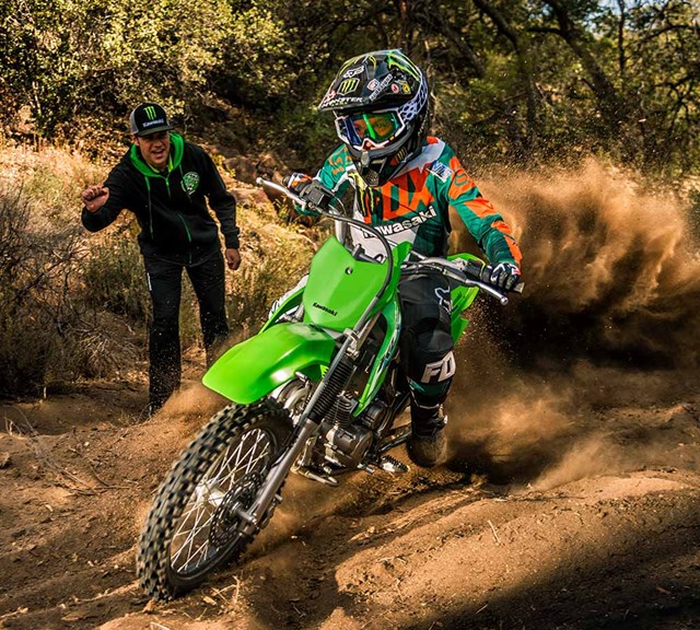 Image of 2027 KLX140R in action