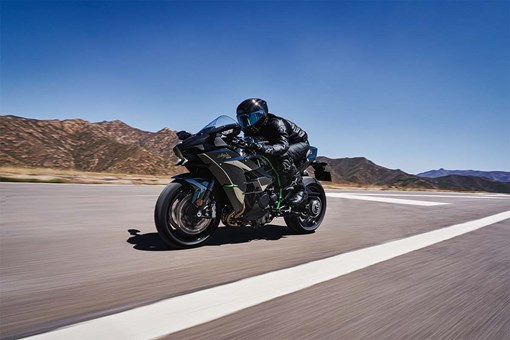 2027 NINJA H2 CARBON