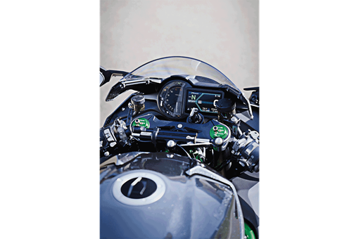 2027 NINJA H2 CARBON