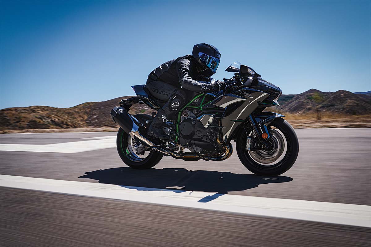 2027 NINJA H2 CARBON