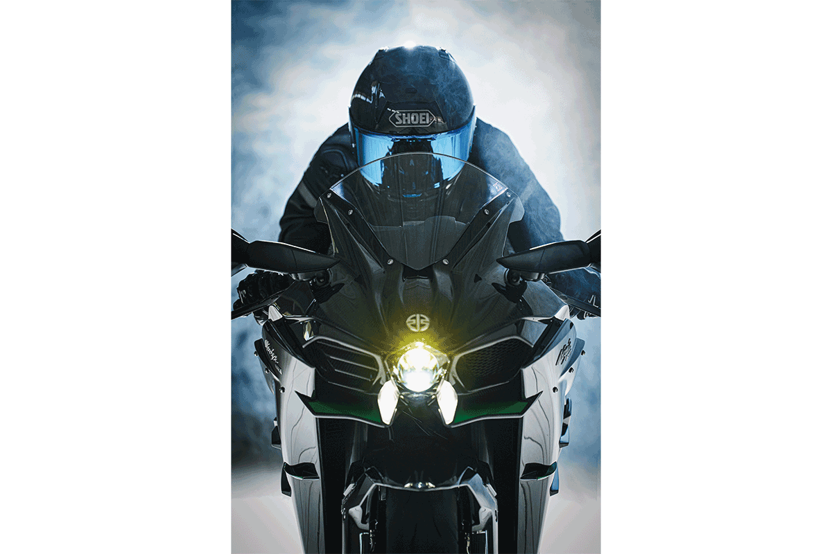 2027 NINJA H2 CARBON