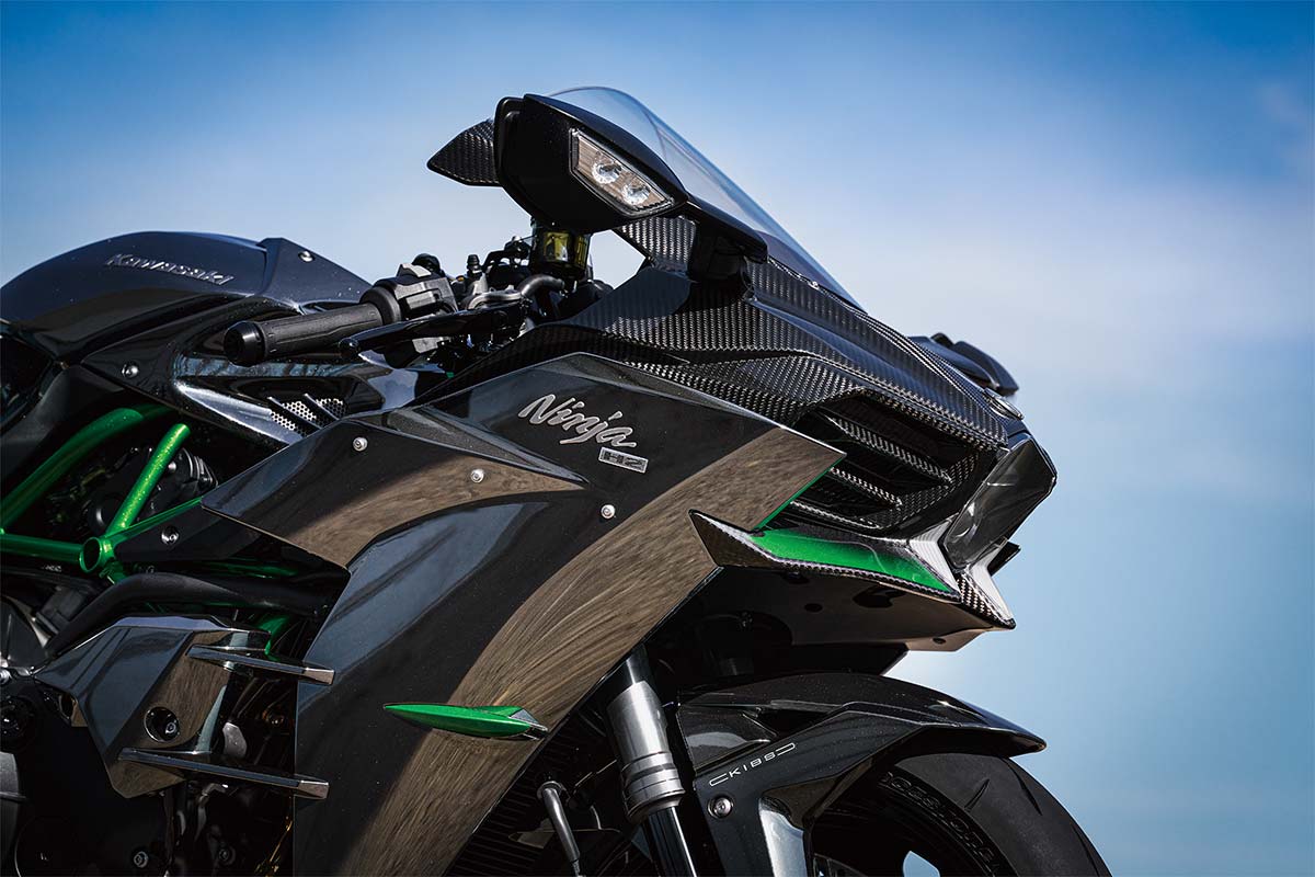 2027 NINJA H2 CARBON