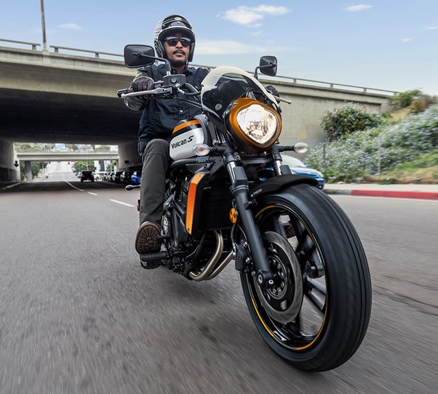 Image of 2022 VULCAN S CAFE in action