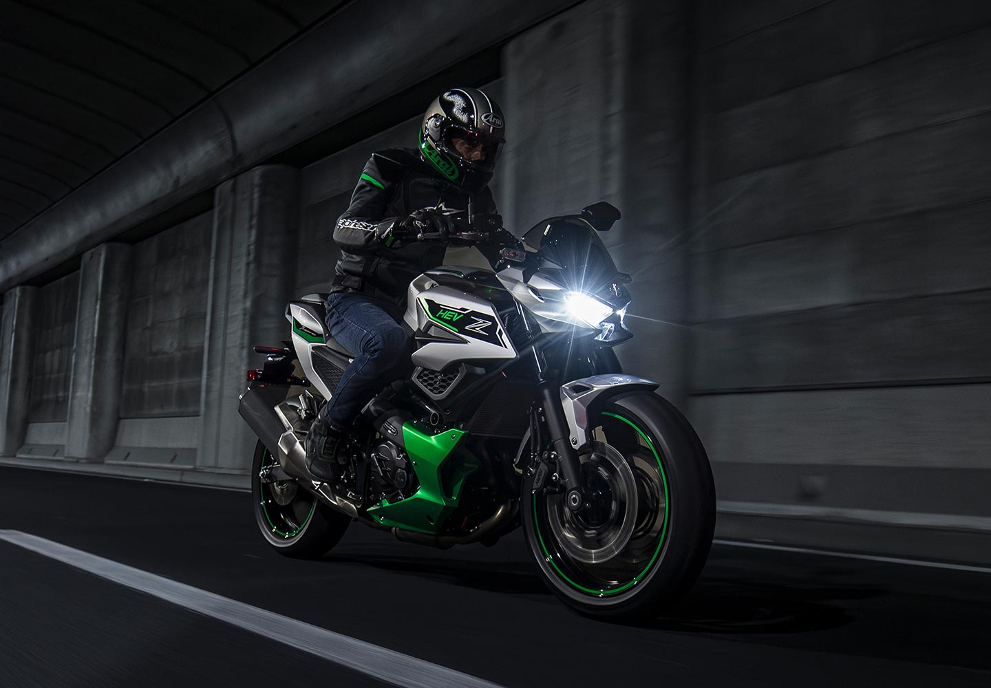 Kawasaki Z7 Hybrid ABS | Hybrid Motorcycle | Versatile Performance