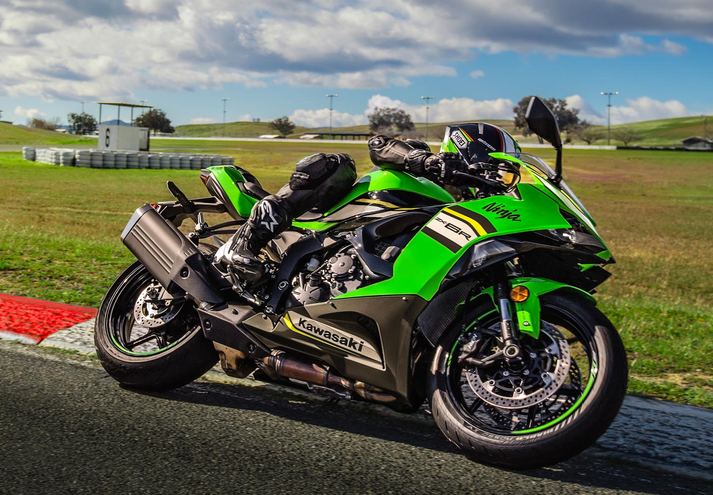 Kawasaki z 636 on sale