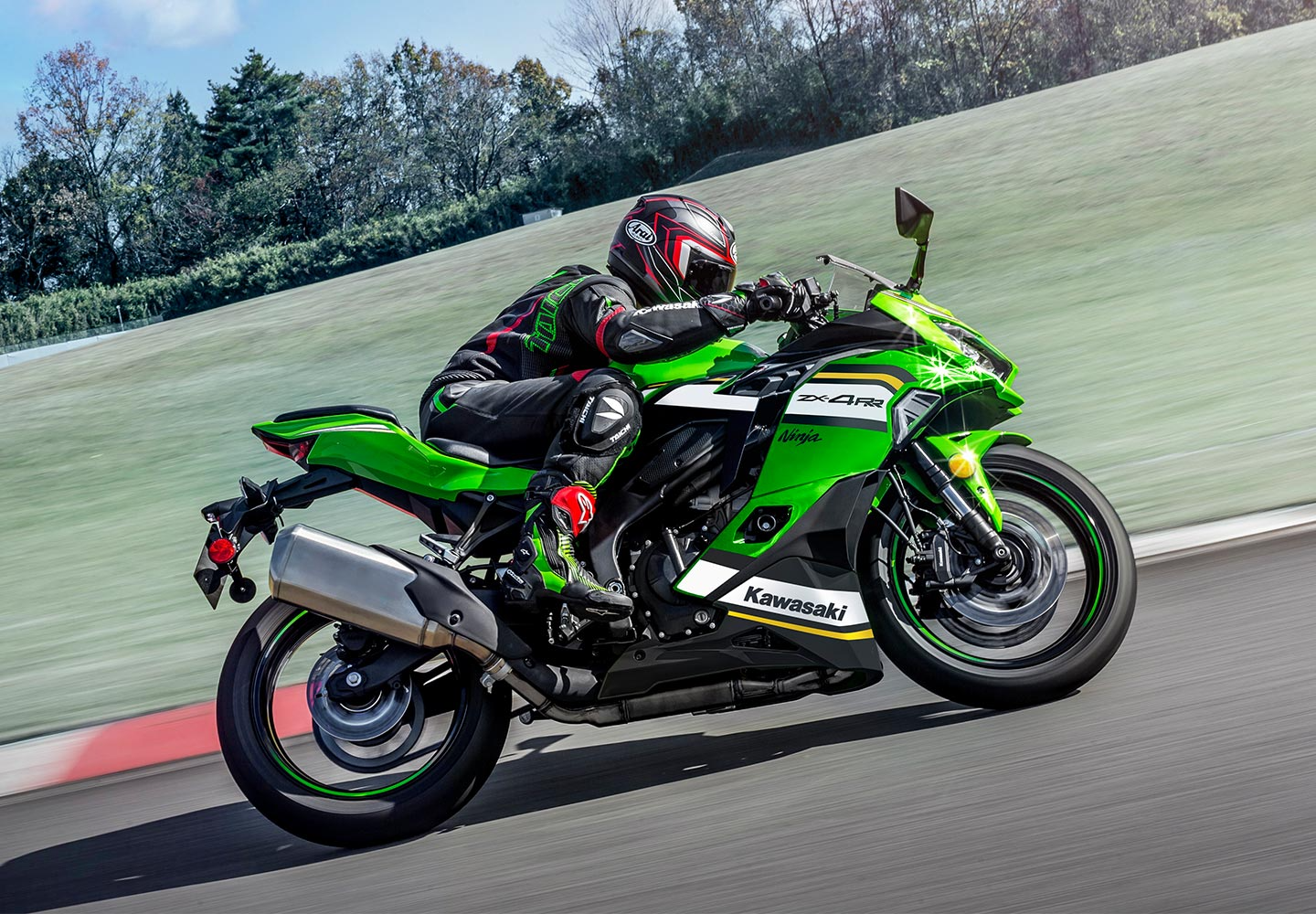 Kawasaki Ninja® ZX™-4R ABS | Motorcycle | Race-Ready Performance